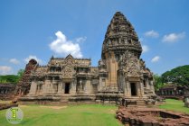 อุทยานประวัติศาสตร์พิมาย (ปราสาทหินพิมาย)